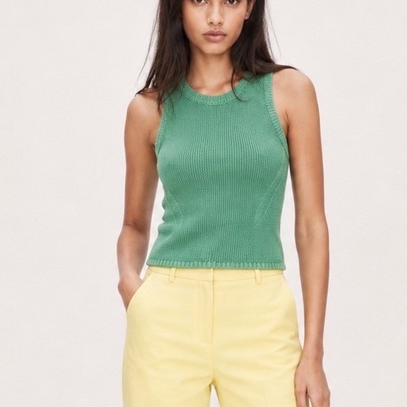 Banana Republic Tops - Banana Republic Green Knit Tank Top Sleeveless Crew Neck Shell XS
